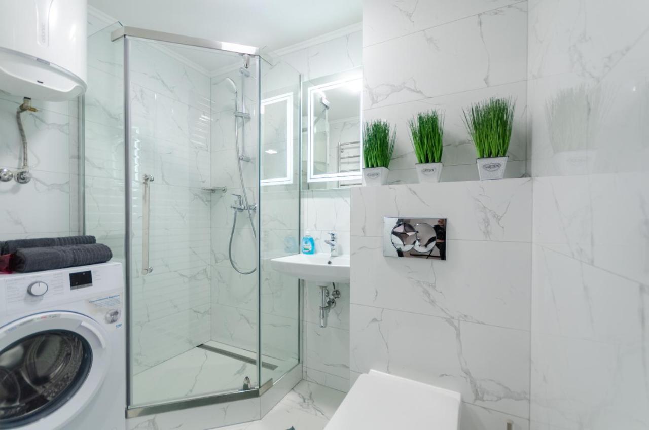 Artal Apartment On Obolonskaya Square 1 Kiev Eksteriør billede